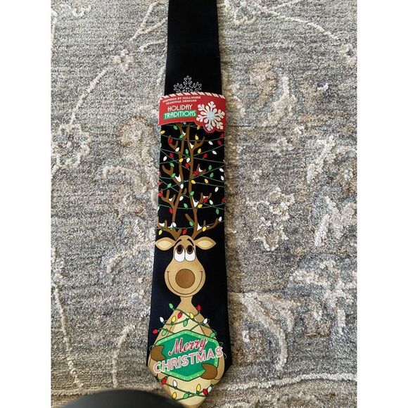 NWT Holiday Reindeer Necktie - Picture 1 of 4